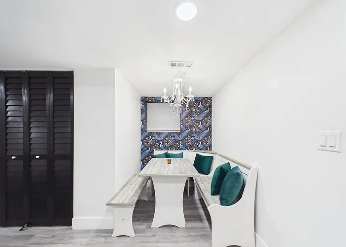 Apartment Addison Art Deco Flat *